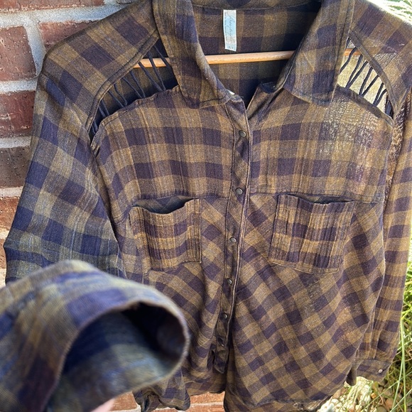 FREE PEOPLE Ladies M Cut Out Check Print Hi-Lo Snap Button Front Blouse - Picture 7 of 10